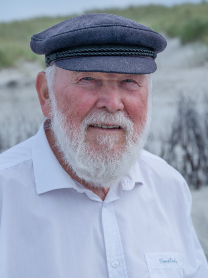 Ehrenvorsitzender u. Ehrenmitglied: Hans-Jörg Karow